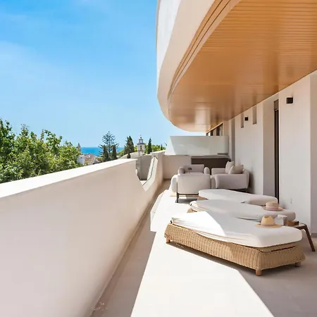 Skyline Penthouse