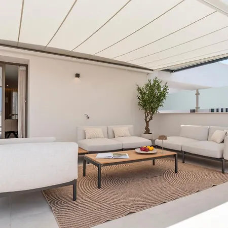 Skyline Penthouse Daire